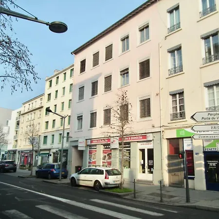Le 9Eme- Metro Valmy-Homalyon Appartement Buitenkant foto